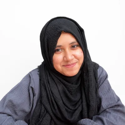 Shahreen J.